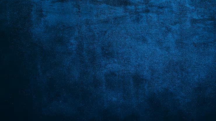 Educator providing feedback